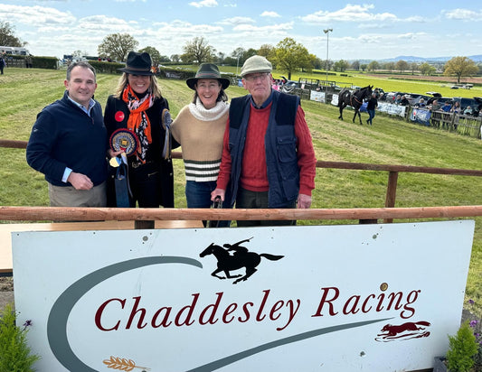 Treehouse Sponsors the Best Dressed Lady at Chaddesley Races.