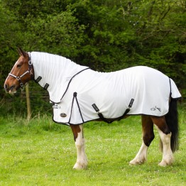 Gallop Dual Fly Rug & Neck Set